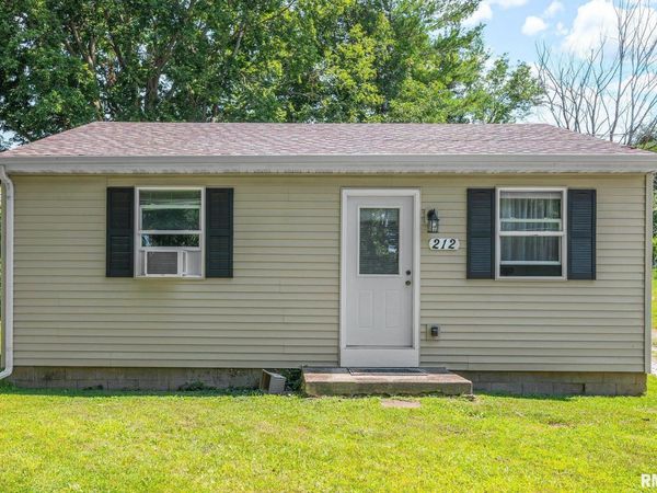 212 OAKLAWN Terrace, Creve Coeur, IL 61610