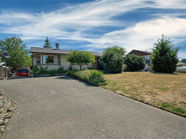 885 Shellbourne Blvd , Campbell River, BC V9W 4Z7