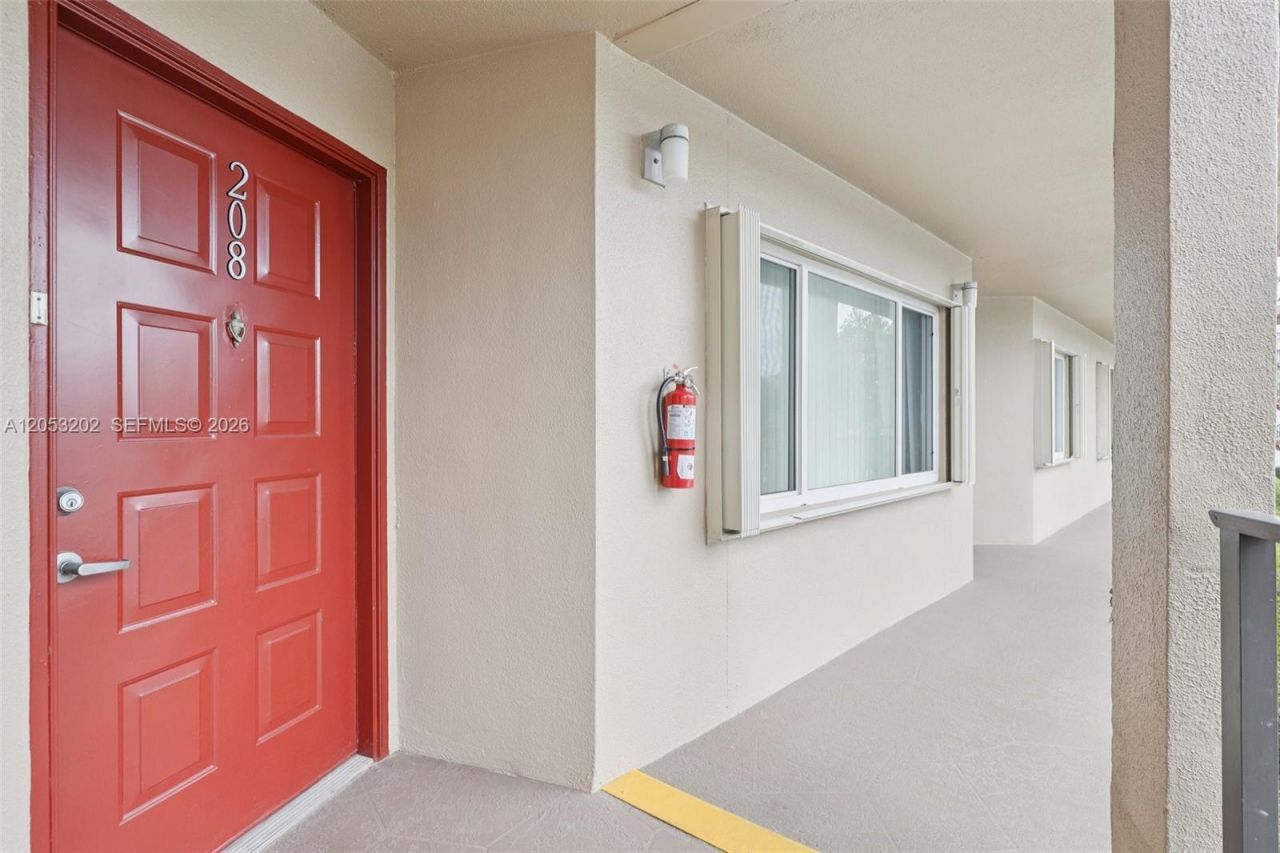 850 SW 138th Ave , Unit 208D, Pembroke Pines, FL 33027 Photo