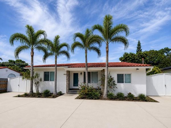 6320 SW 24th St , Miami, FL 33155
