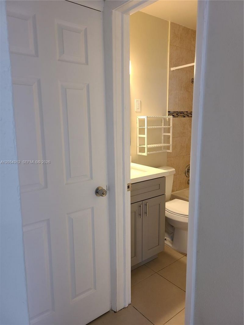 428 NW 21st Ter, Fort Lauderdale, FL 33311 Photo