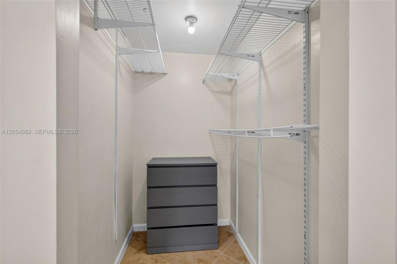 1060 NW 7th St , Unit 205, Miami, FL 33136 Photo