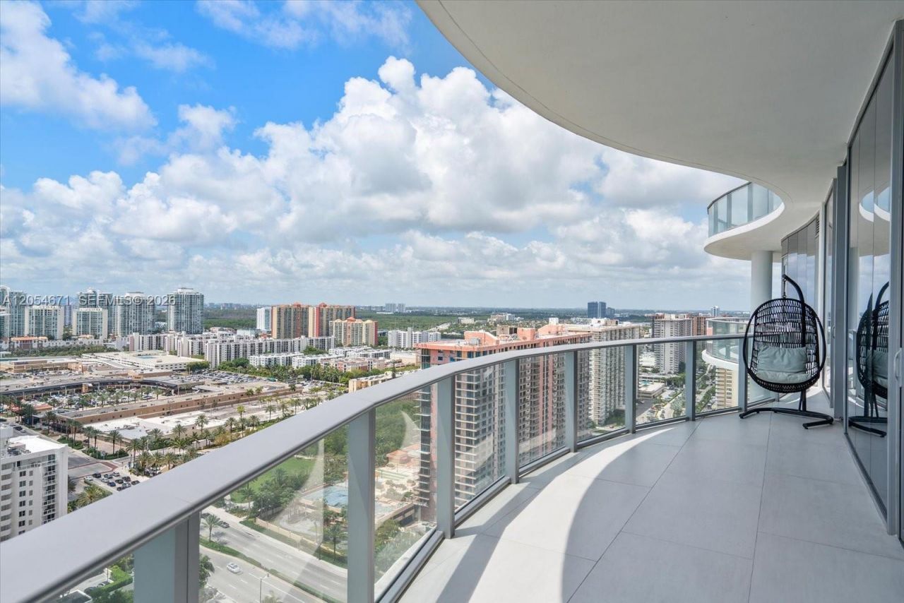 17475 Collins Ave , Unit 2002, Sunny Isles Beach, FL 33160 Photo