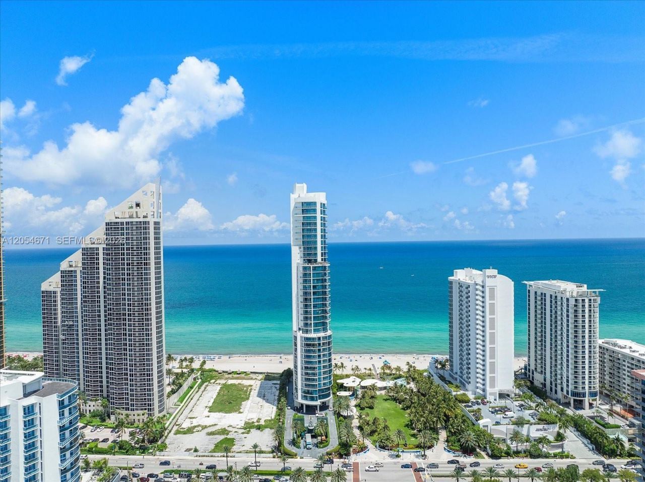 17475 Collins Ave , Unit 2002, Sunny Isles Beach, FL 33160 Photo