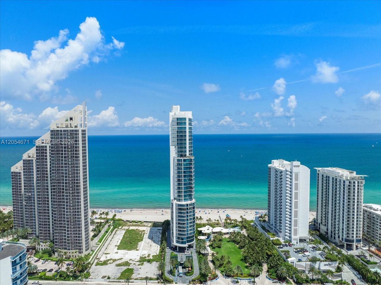 17475 Collins Ave , Unit 2002, Sunny Isles Beach, FL 33160 Photo