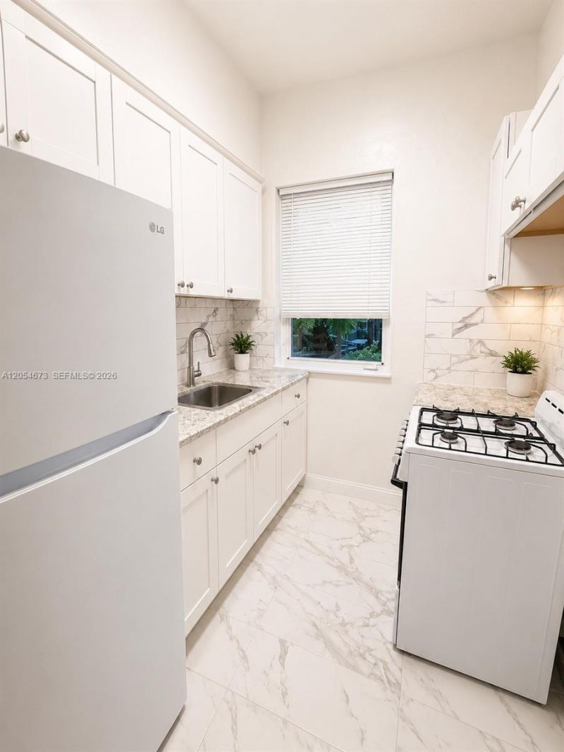 322 25th St , Unit 2, Miami Beach, FL 33140 Photo