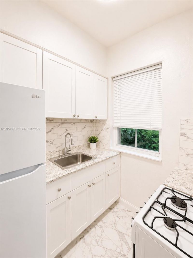 322 25th St , Unit 2, Miami Beach, FL 33140 Photo