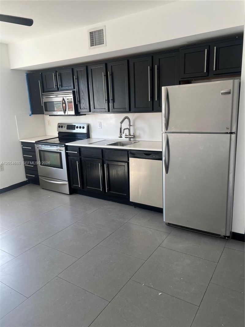 1876 SW 11th Ter, Unit 205, Miami, FL 33135 Main Photo