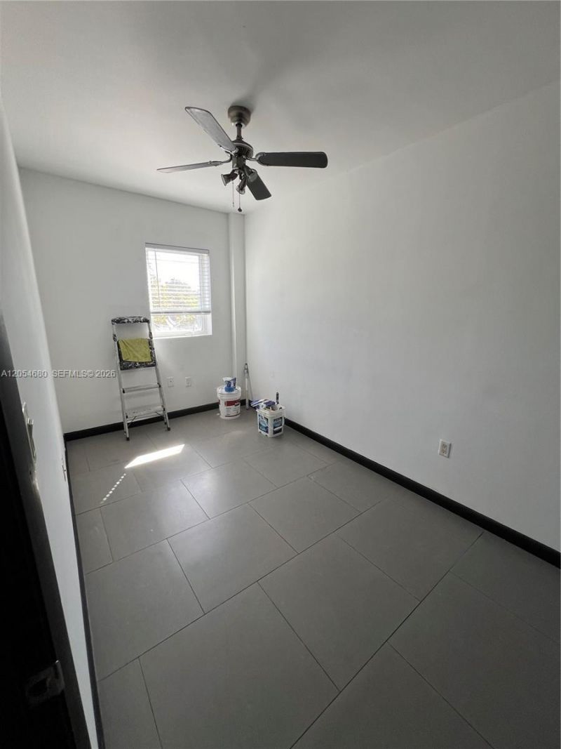 1876 SW 11th Ter, Unit 205, Miami, FL 33135 Photo