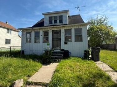 33-35 Bell Street, Ecorse, MI 48229