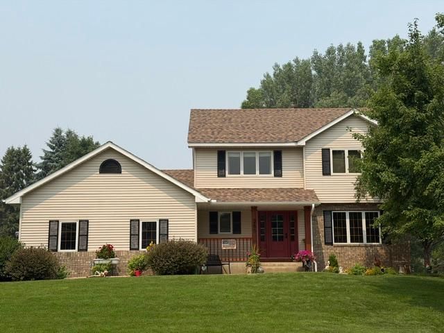 365 Windsor Lane, Mahtomedi, MN 55115