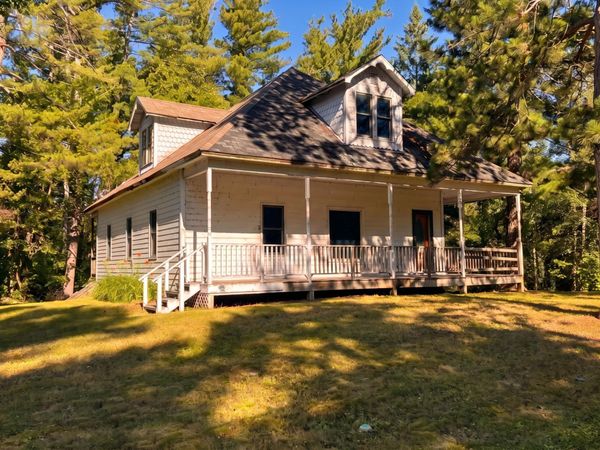 202 3rd Avenue S, Walker, MN 56484
