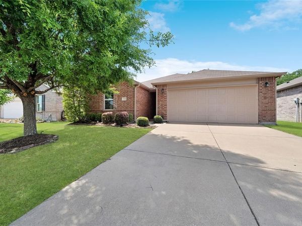 111 Tanglewood Drive, Fate, TX 75189