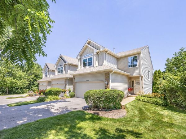 8200 Sierra Woods Court , Carpentersville, IL 60110