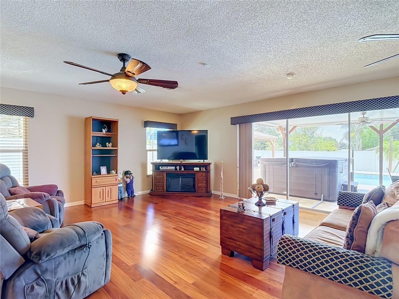 3008 Ripplewood Drive, Seffner, FL 33584 Photo