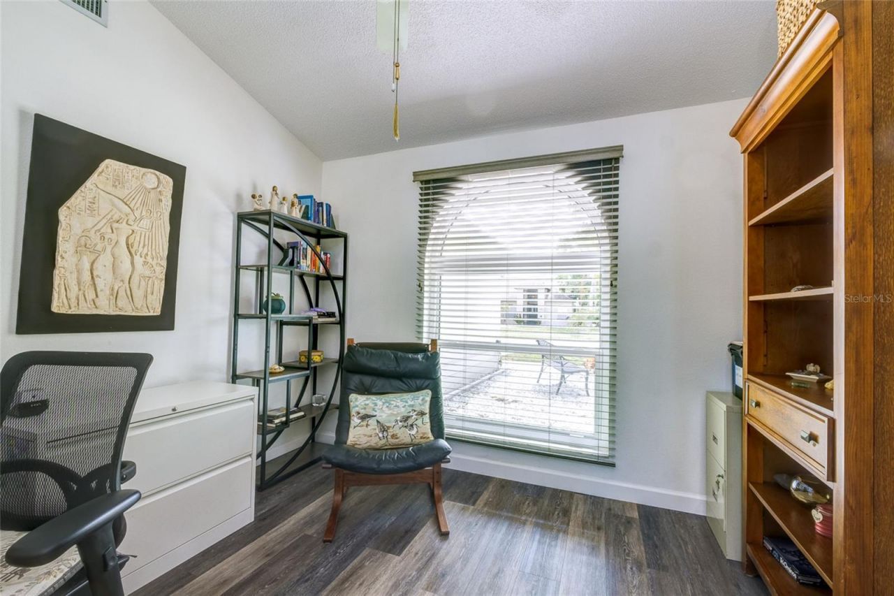 7812 38th Court E, Sarasota, FL 34243 Photo