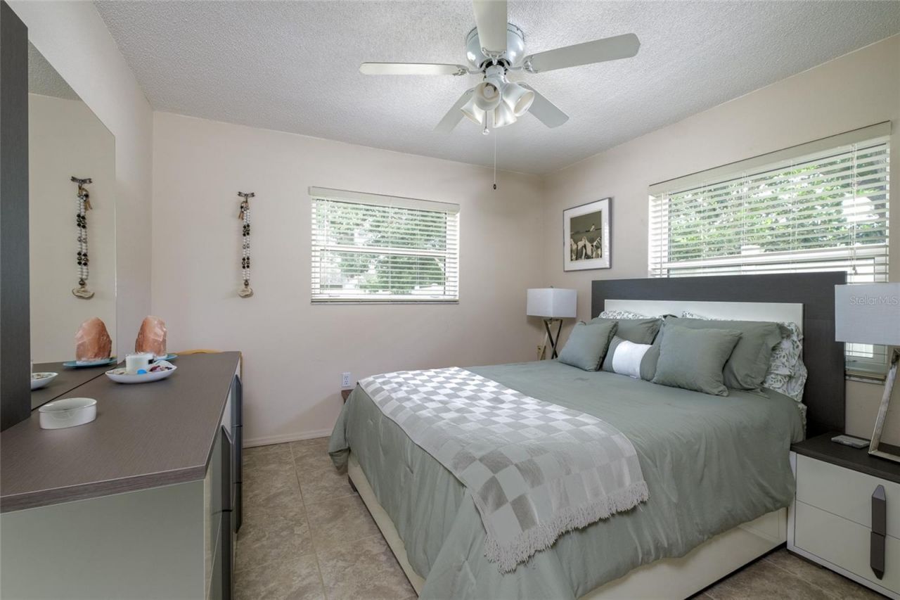 7812 38th Court E, Sarasota, FL 34243 Photo