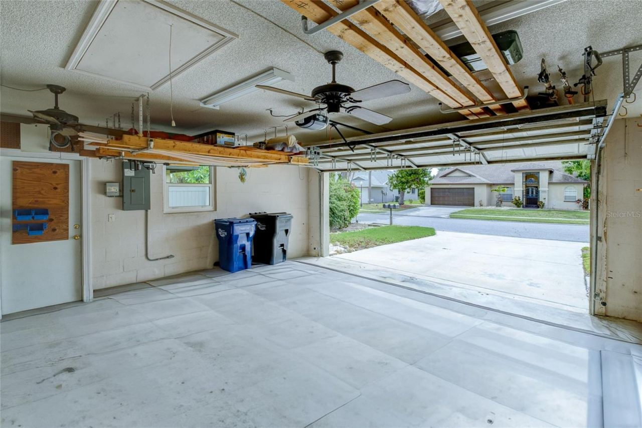 7812 38th Court E, Sarasota, FL 34243 Photo