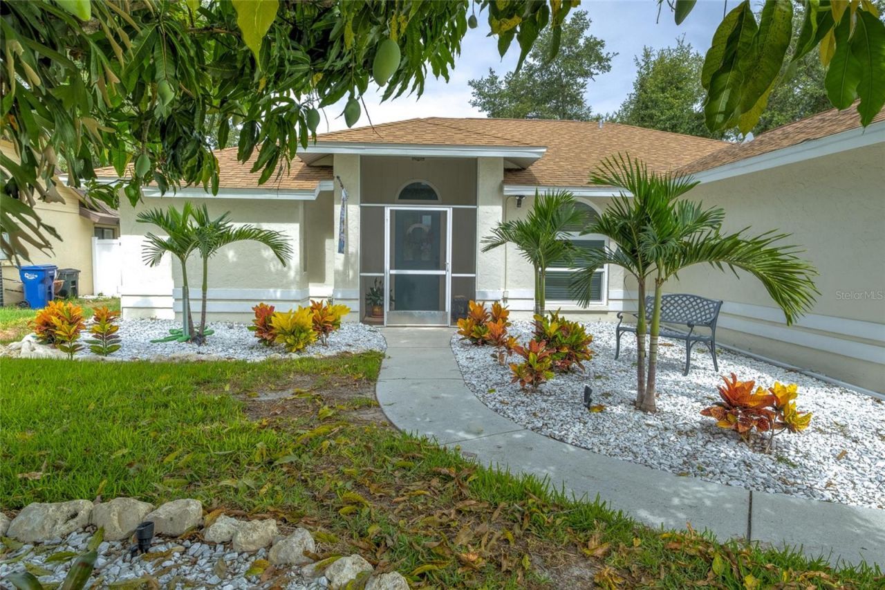 7812 38th Court E, Sarasota, FL 34243 Photo