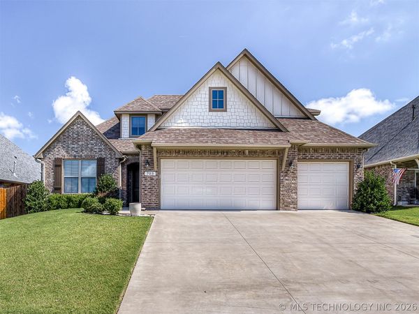 703 E 126th Street S, Jenks, OK 74037