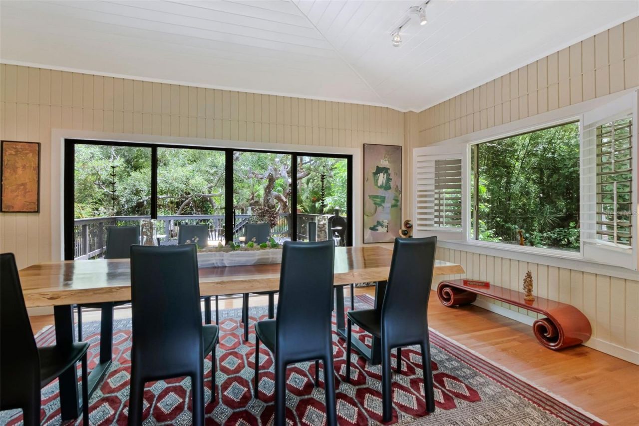 2514 W Conley Avenue, Tampa, FL 33611 Photo