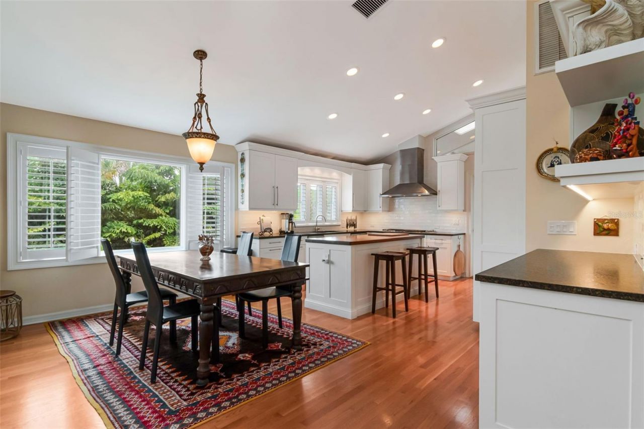 2514 W Conley Avenue, Tampa, FL 33611 Photo