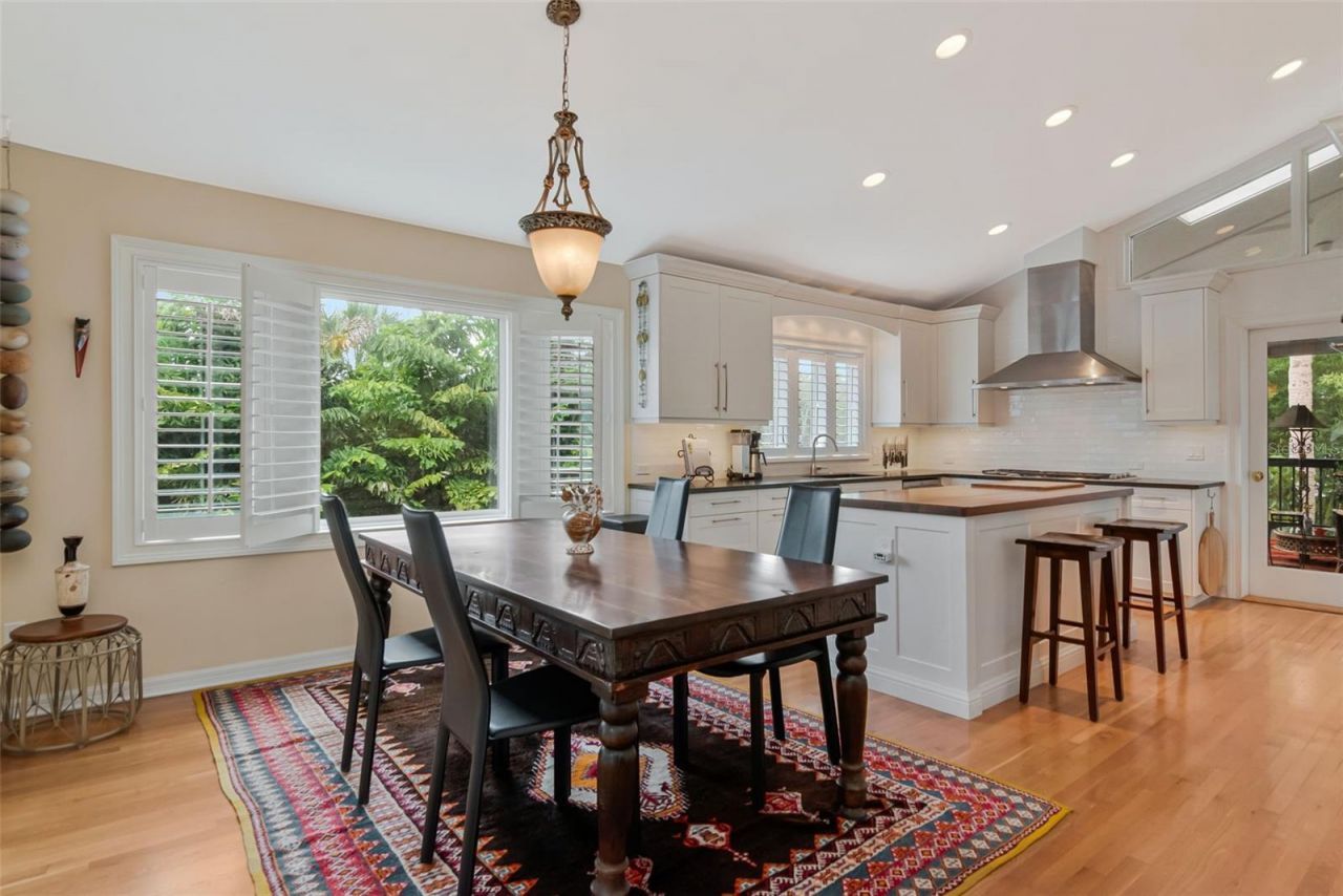 2514 W Conley Avenue, Tampa, FL 33611 Photo