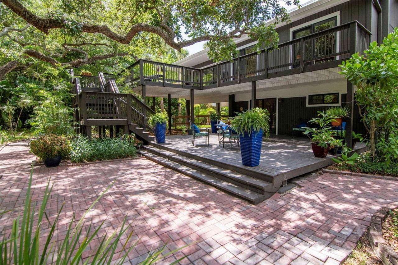 2514 W Conley Avenue, Tampa, FL 33611 Photo