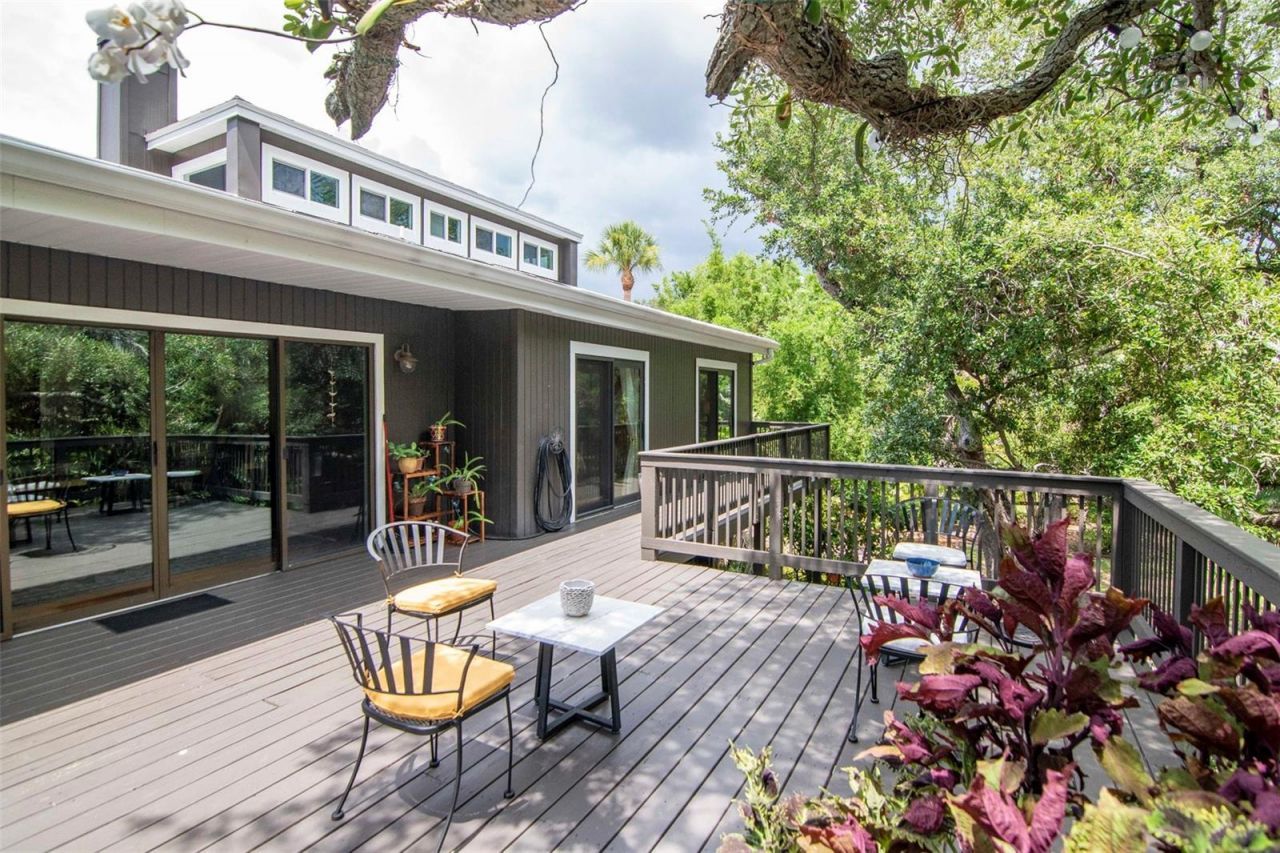 2514 W Conley Avenue, Tampa, FL 33611 Photo