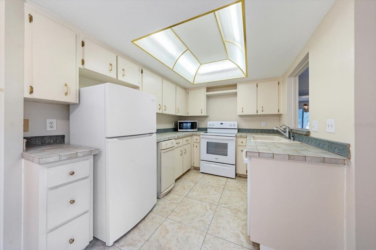 700 Starkey Road , Unit 624, Largo, FL 33771 Photo
