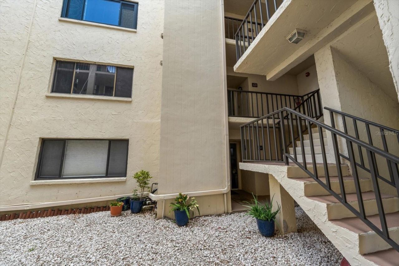 700 Starkey Road , Unit 624, Largo, FL 33771 Photo