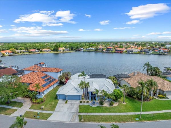 5104 E LONGBOAT BOULEVARD , TAMPA, FL 33615