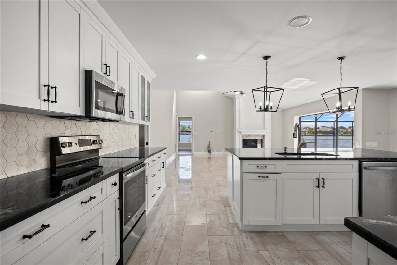 5104 E Longboat Boulevard, Tampa, FL 33615 Photo
