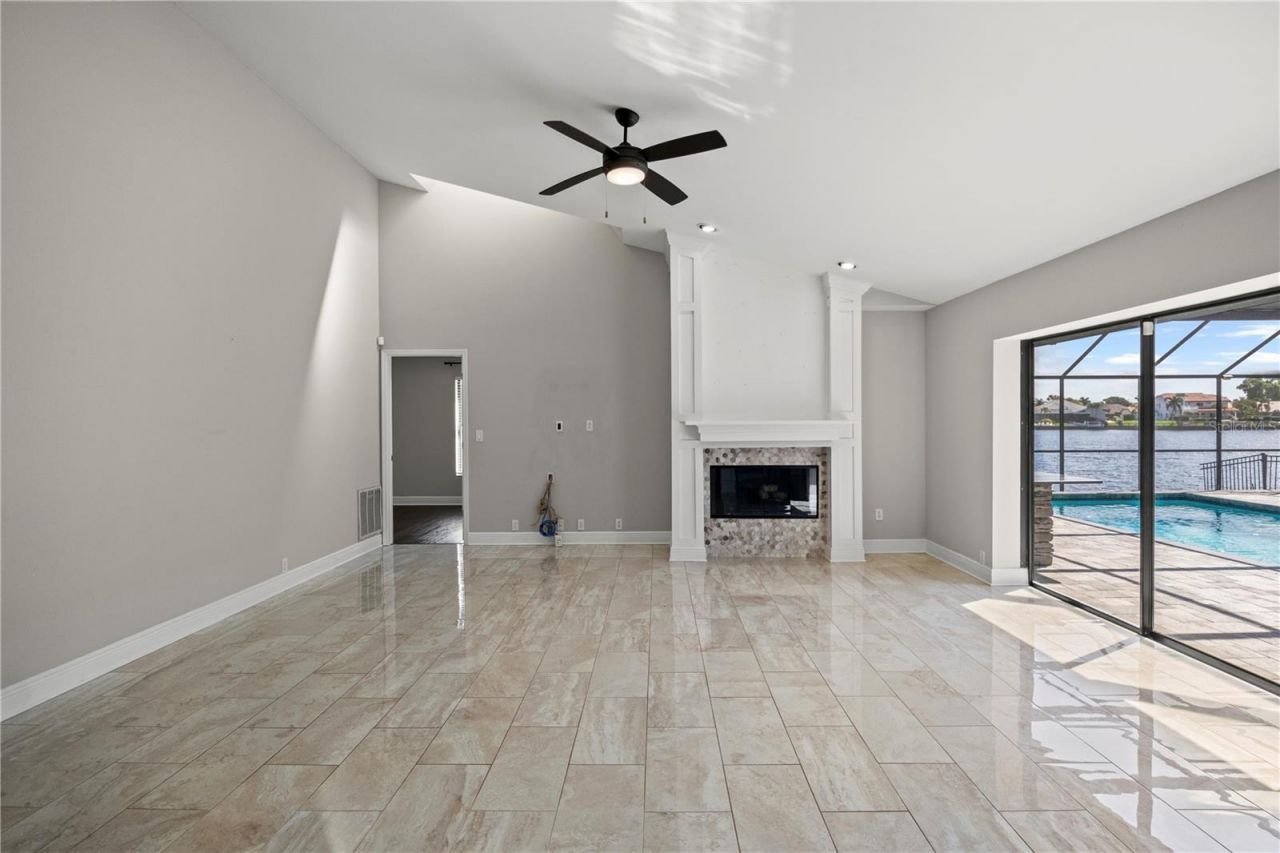 5104 E Longboat Boulevard, Tampa, FL 33615 Photo