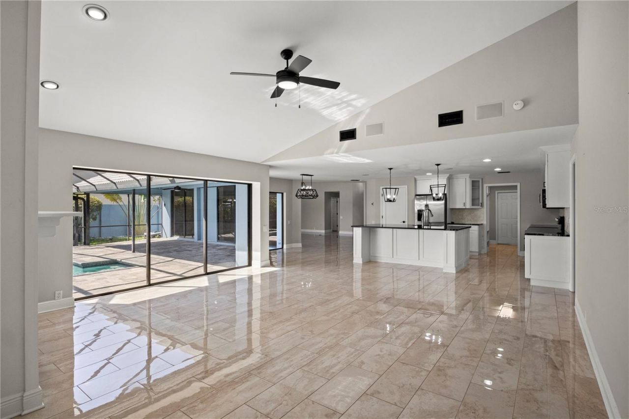 5104 E Longboat Boulevard, Tampa, FL 33615 Photo