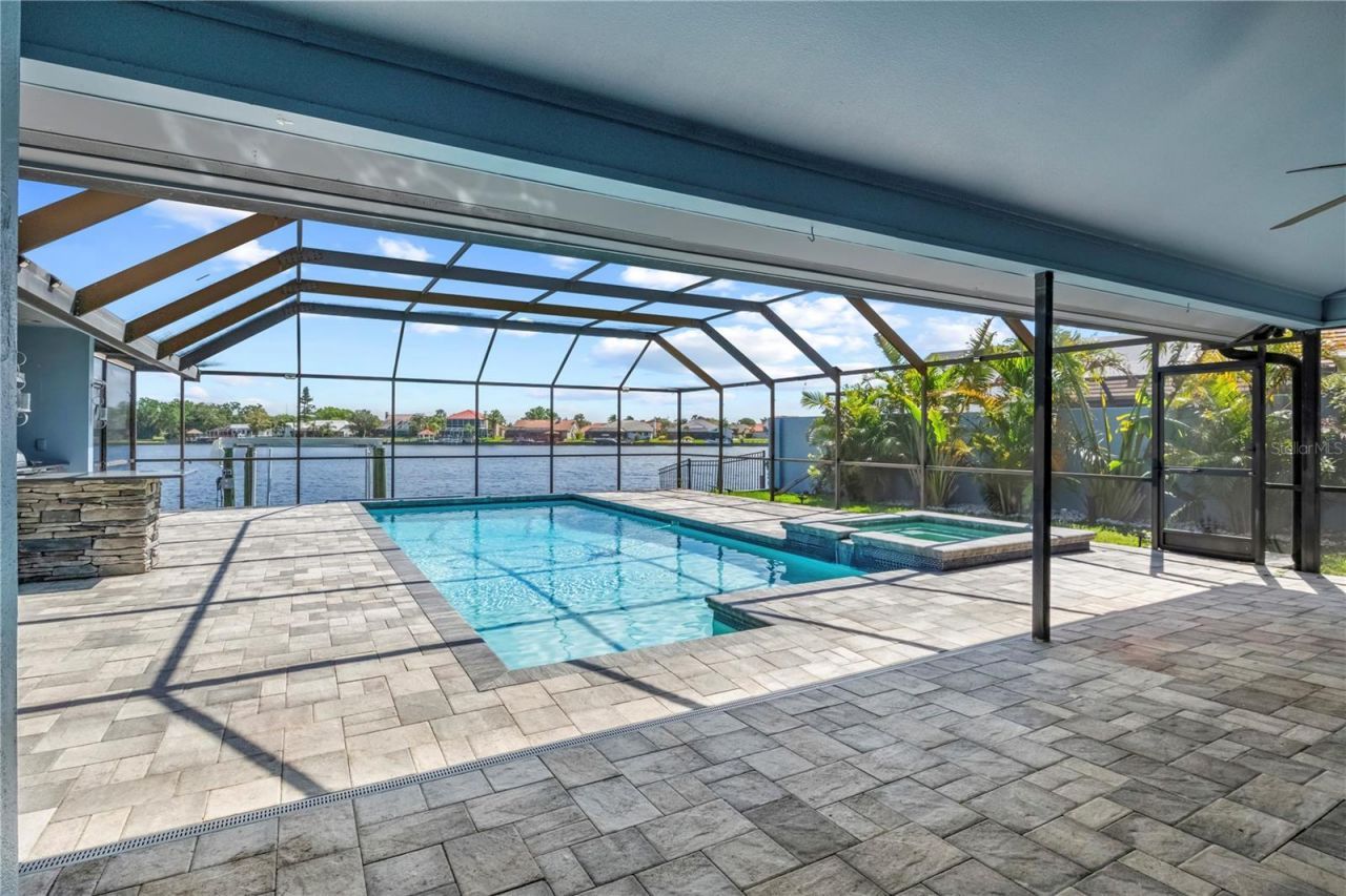 5104 E Longboat Boulevard, Tampa, FL 33615 Photo