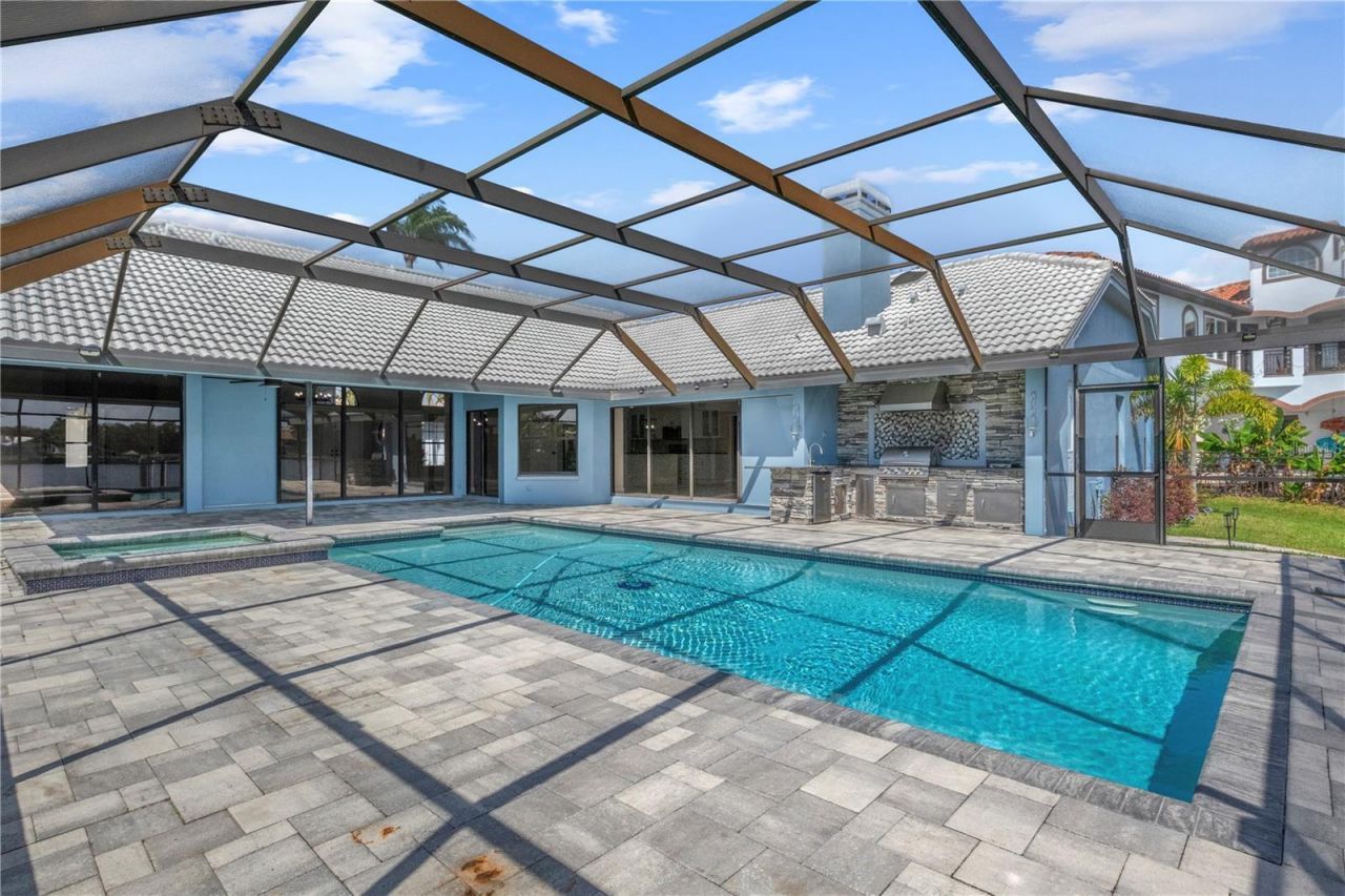 5104 E Longboat Boulevard, Tampa, FL 33615 Photo