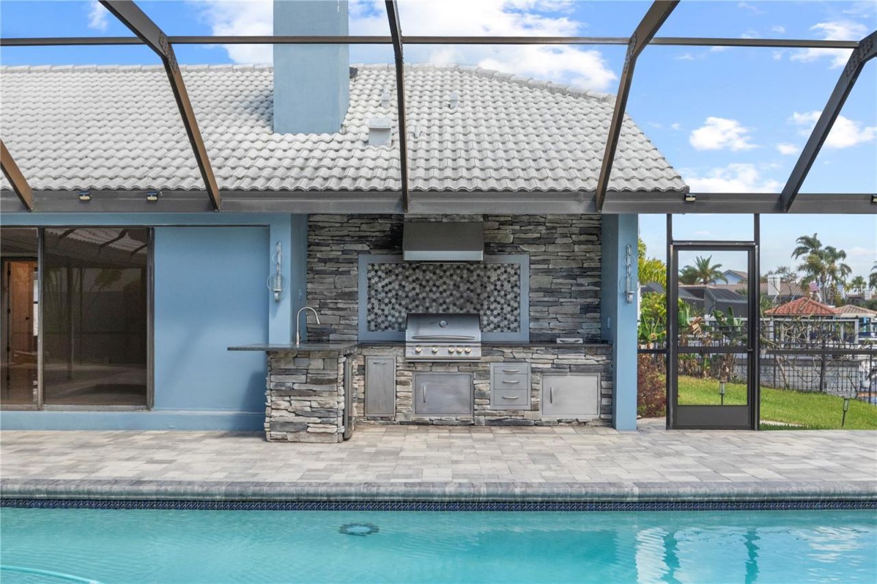 5104 E Longboat Boulevard, Tampa, FL 33615 Photo