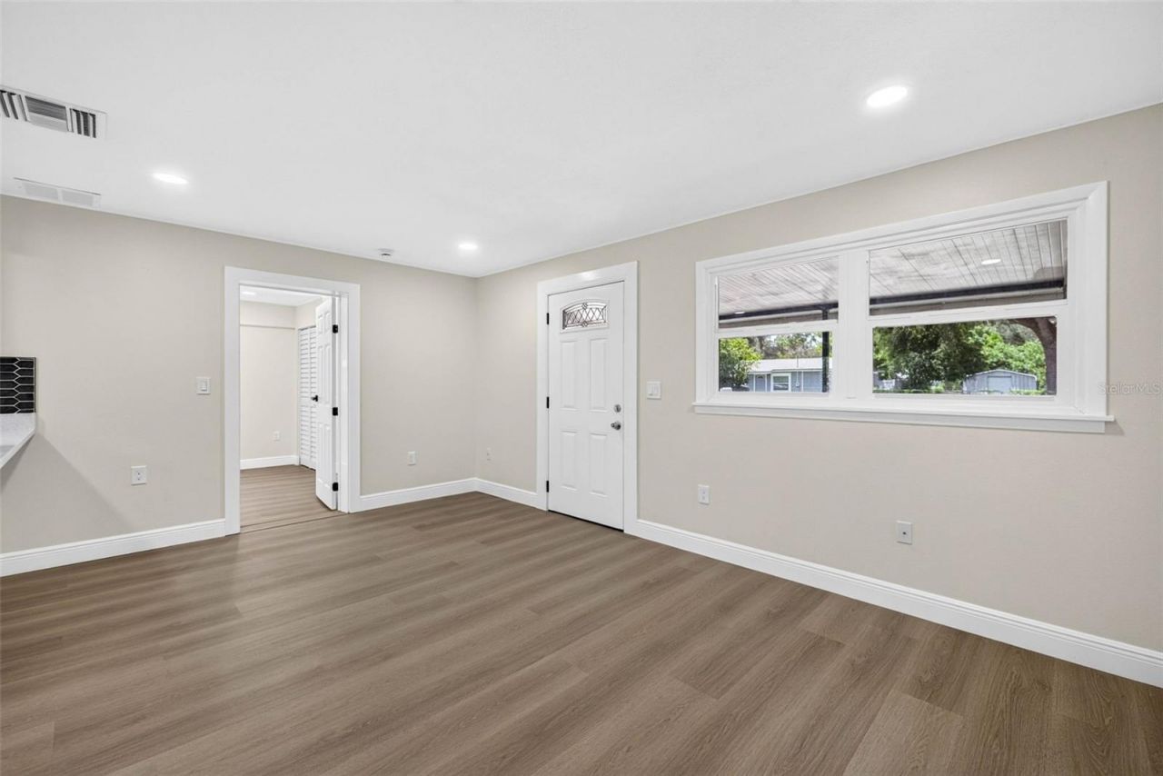 38706 Calvin Avenue , Zephyrhills, FL 33542 Photo