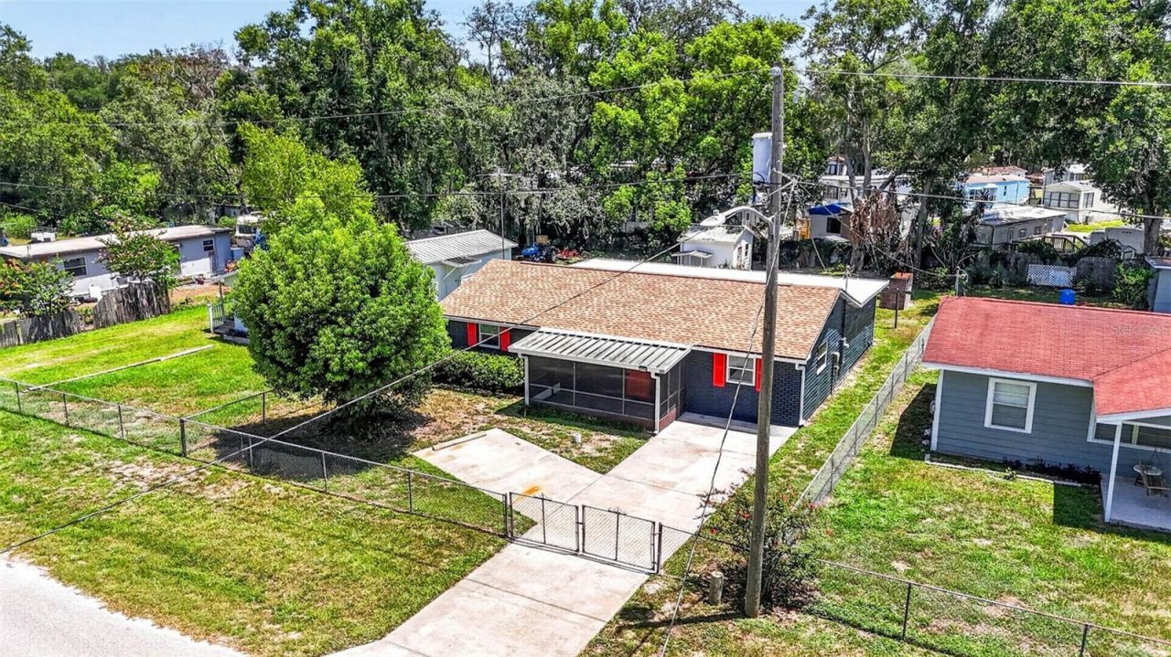 38706 Calvin Avenue , Zephyrhills, FL 33542 Photo