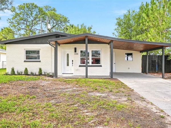 8118 TANGLEWOOD LANE , TAMPA, FL 33615
