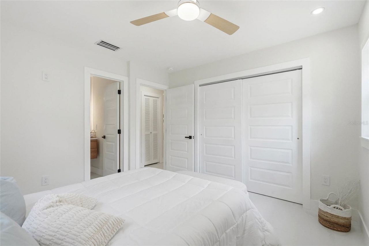 8118 Tanglewood Lane , Tampa, FL 33615 Photo