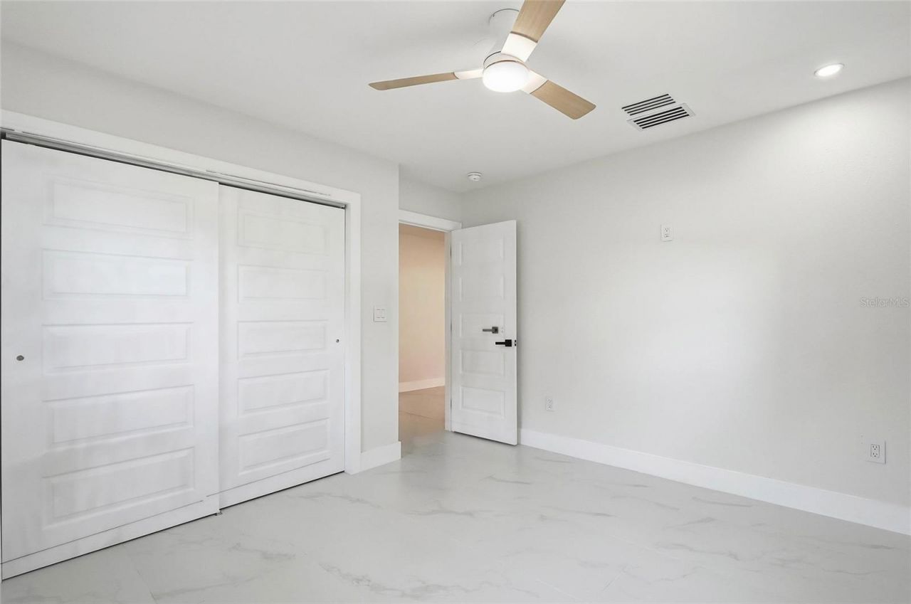 8118 Tanglewood Lane , Tampa, FL 33615 Photo