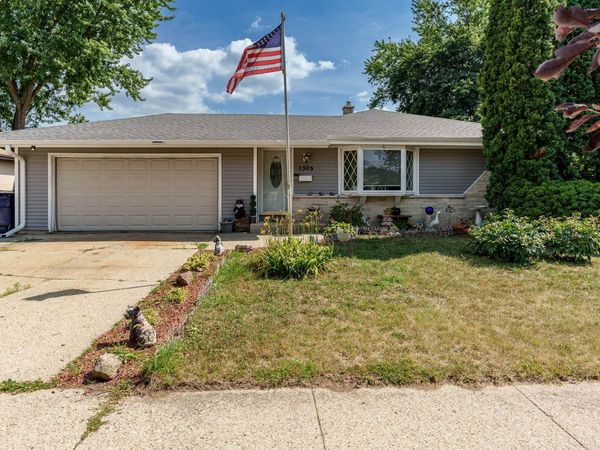 1305 Anthony Avenue, Janesville, WI 53546