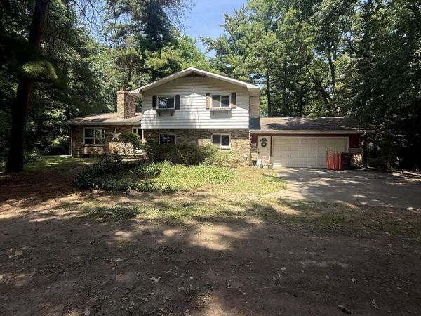 4675 E Alward Road, Laingsburg, MI 48848