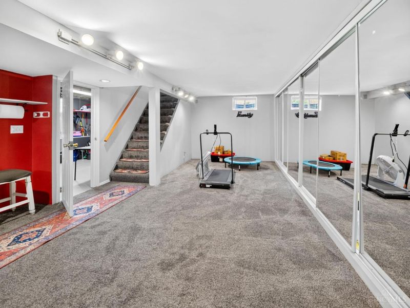 9326 Ranchill Drive, Cincinnati, OH 45231 Photo 30