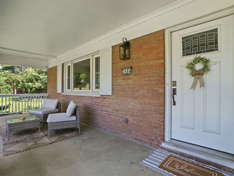2484 Wingham Drive, Green Township, OH 45238 Photo 10