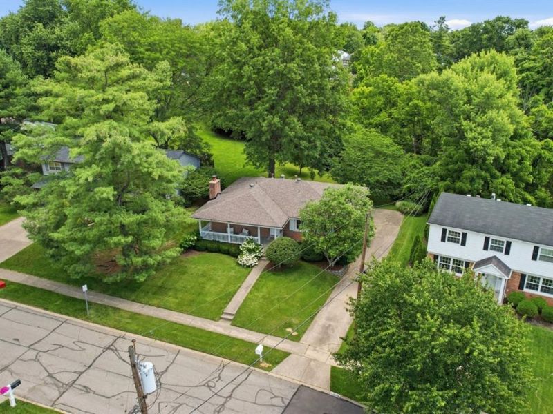 2484 Wingham Drive, Green Township, OH 45238 Photo 3