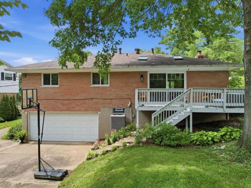 2484 Wingham Drive, Green Township, OH 45238 Photo 4