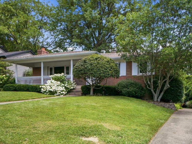 2484 Wingham Drive, Green Township, OH 45238 Photo 7